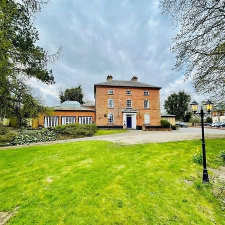Lydney House Swaffham Sleeps 22 Villa Luaran gambar
