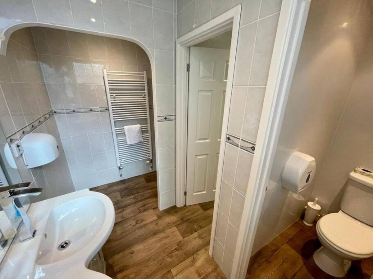 Lydney House Swaffham Sleeps 22 Villa Luaran gambar